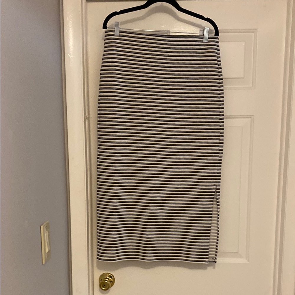 LOFT Black and White Ribbed Midi Pencil Skirt